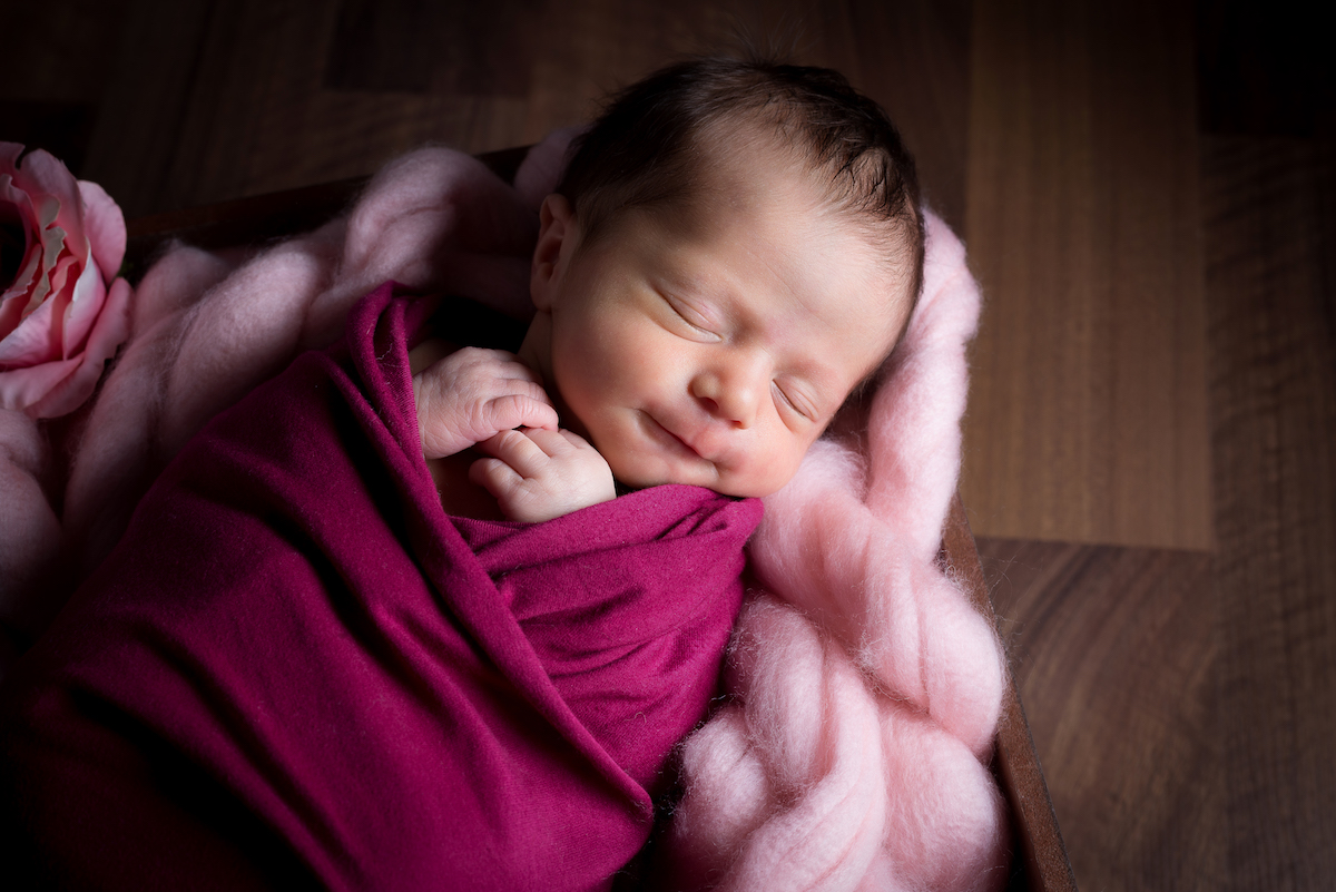 photo bébé couverture violette